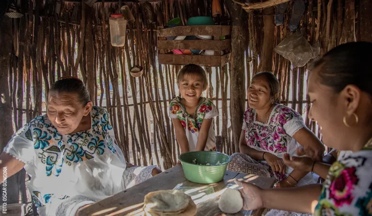 Arquitectura maya con herencia ancestral