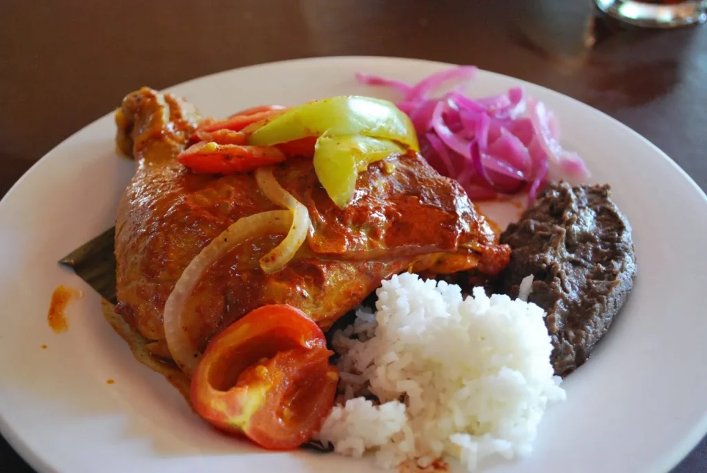 Platos tradicionales con las técnicas de la cocina maya